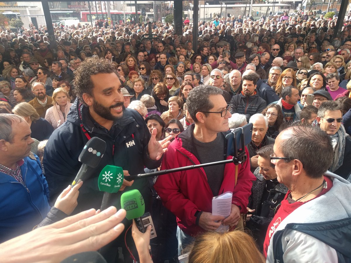 2hospitales2's tweet photo. .@spiriman denuncia prácticas y engaños similares a las de antes de la fusión. @JuntaInforma miente y toma decisiones que perjudican a los pacientes https://t.co/4IG9tu9vsR