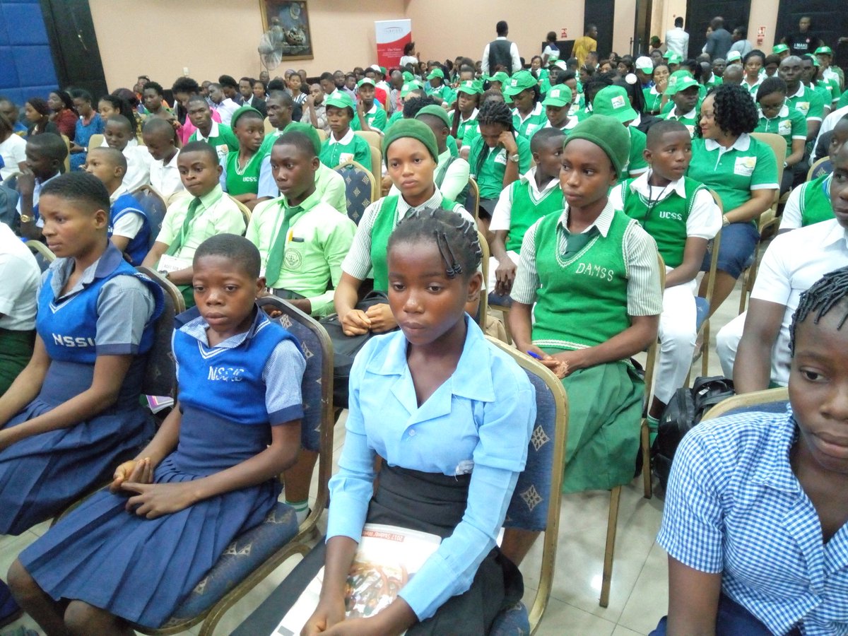 KebeIkpi's tweet photo. The hall is full for the 2017 @TBLFoundation Scholarship Away. #LCD2017 @vanguardngrnews @CalabarBlog @obiimoke @LiyelImoke https://t.co/Dkb3RCg6R3