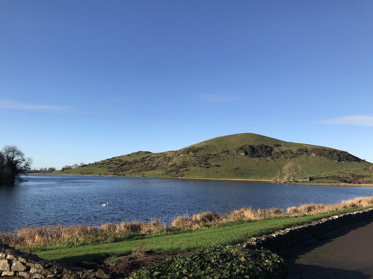 Lough Gur This Morning 😍 #LoughGur #weather #Ireland #Winter @martinkingtv3 @deric_hartigan #Limerick #Ireland