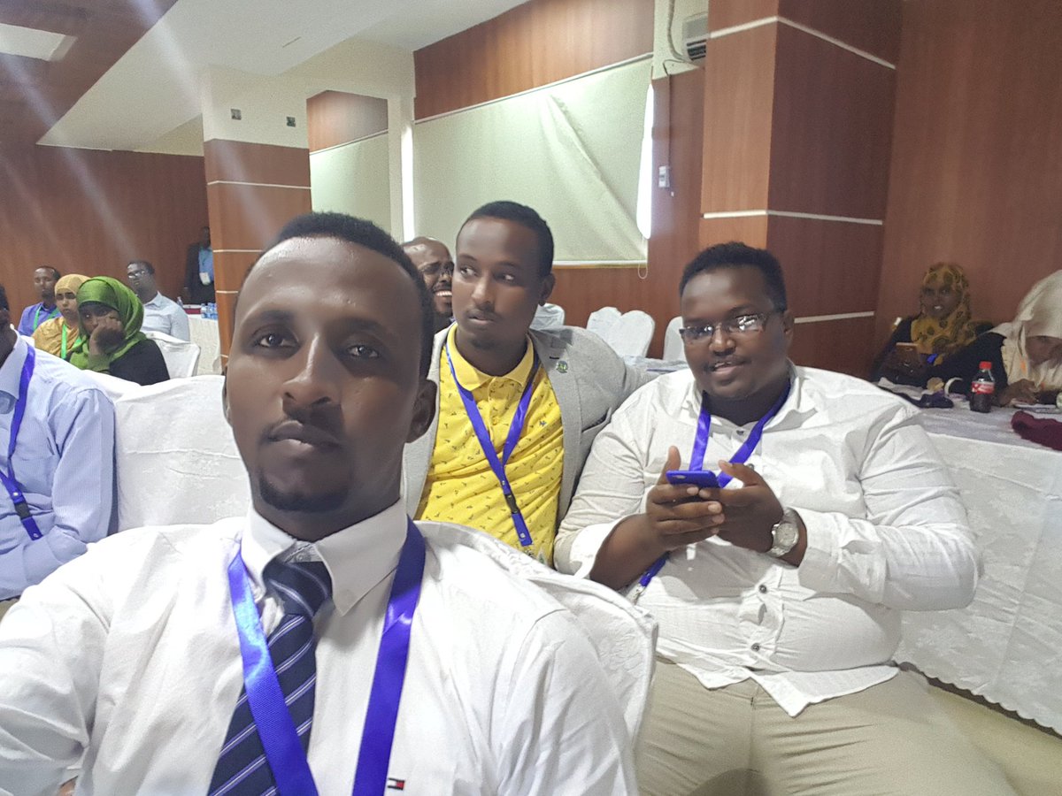 Ashrafhussein87's tweet photo. Attending First Medical Conference held at Jazeera Place Hotel. Dr. Hussein Abshir on the stage presenting "Surge in Cancer Cases in Somalia. #MC2017 https://t.co/jIWbnWajid