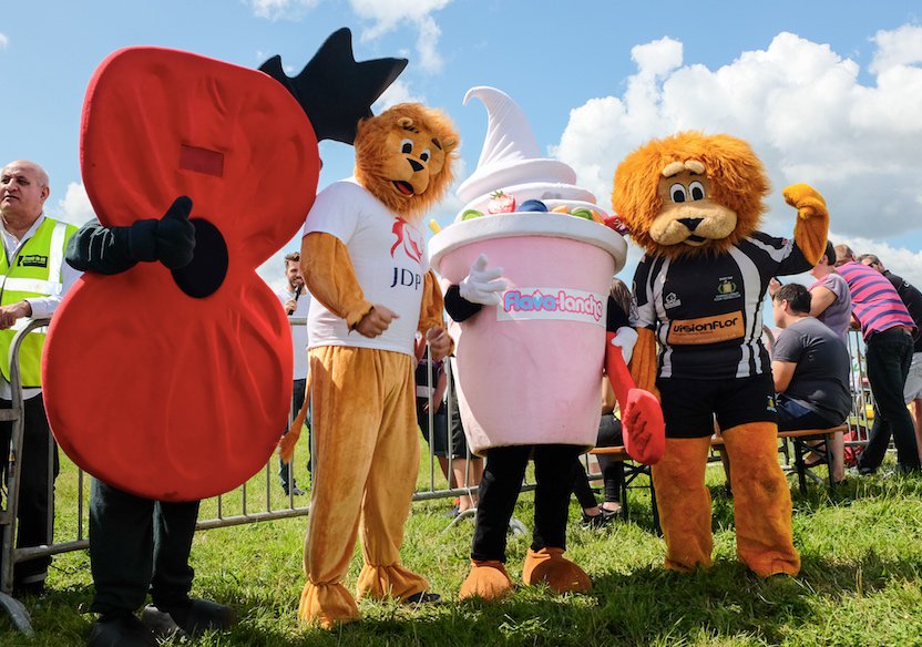 SouthGlosShow's tweet photo. These cold mornings are making us wish it was Show time - #ThrowbackThursday to #SGS17 and the warmer weather! Don't forget to enter into our all time favourite Mascot Race if you are joining us at #SGS18 and have a Mascot! Who will take the title next year we wonder? https://t.co/sdY3tKM9LG