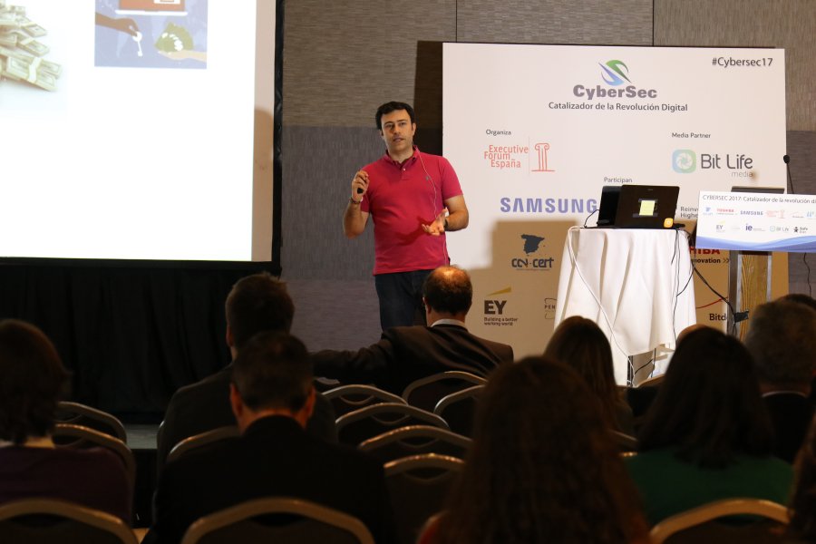 BitLifeMedia's tweet photo. “El responsable de ciberseguridad debe tener línea directa con el CEO”. Entrevista con @psaneme, CSA de @ElevenPaths https://t.co/NcUyRwBD9w #CyberSec17 https://t.co/RL420iB1qp