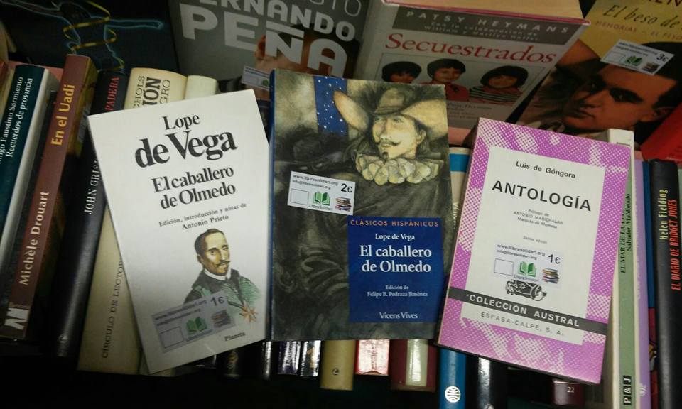 En la setmana de Lope de Vega i del Siglo de Oro, us recomanem avui avui aquests volums de Góngora i Lope de Vega, que la Déborah i la Karla us proposen a la parada del Clínic
