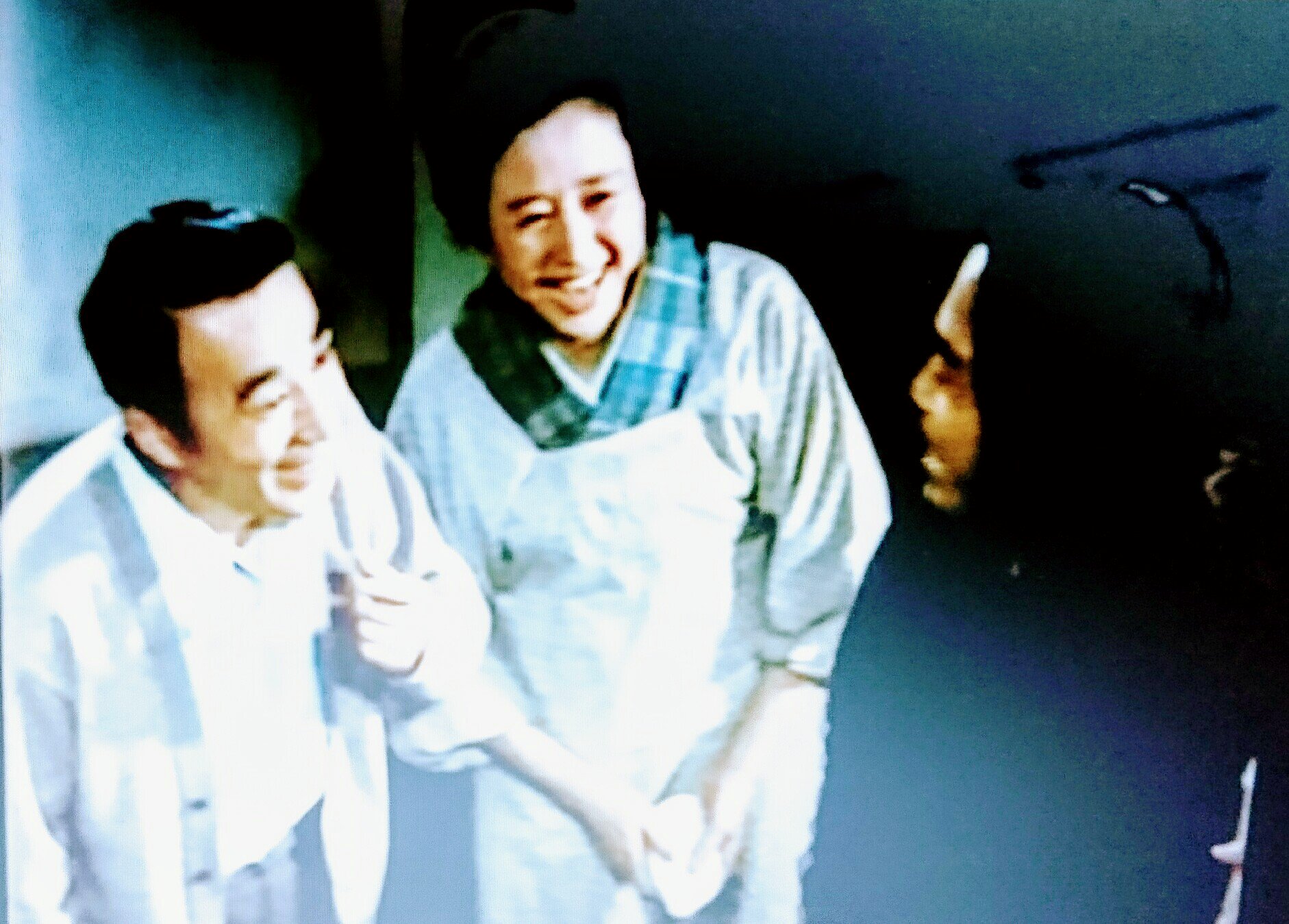 康生 思えば遠くへ来たもんだ 1980年 松竹 を観賞 九州から秋田県角館市へ赴任した臨時教師と彼が顧問を務める柔道部員たちの交流をメインに教師の淡い恋心を織り込んだ青春映画 主演の武田鉄矢は 金八先生 の延長 注目すべきは見合い相手を泉