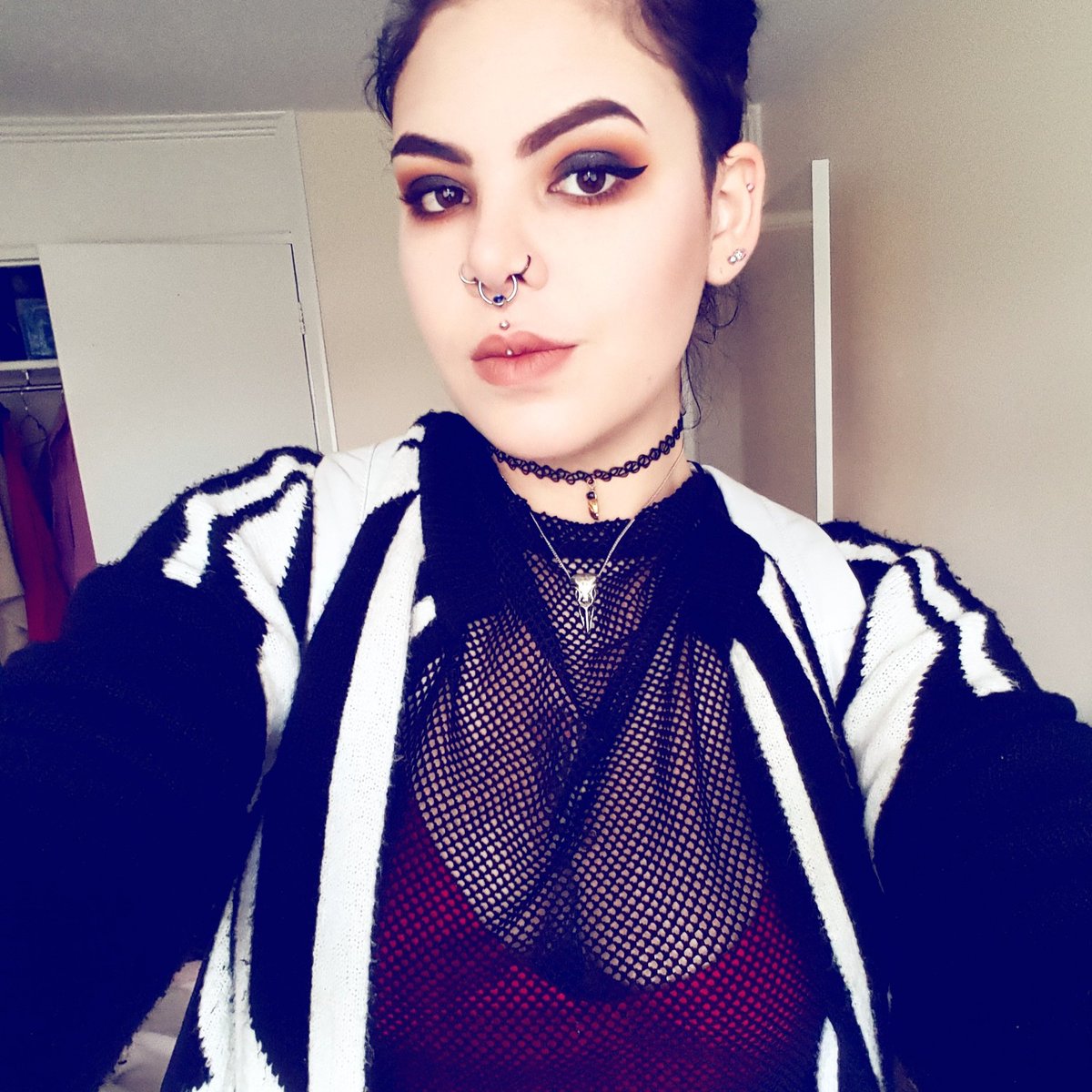 Unsureart's tweet photo. #NewProfilePic https://t.co/49YvHw7Gow
