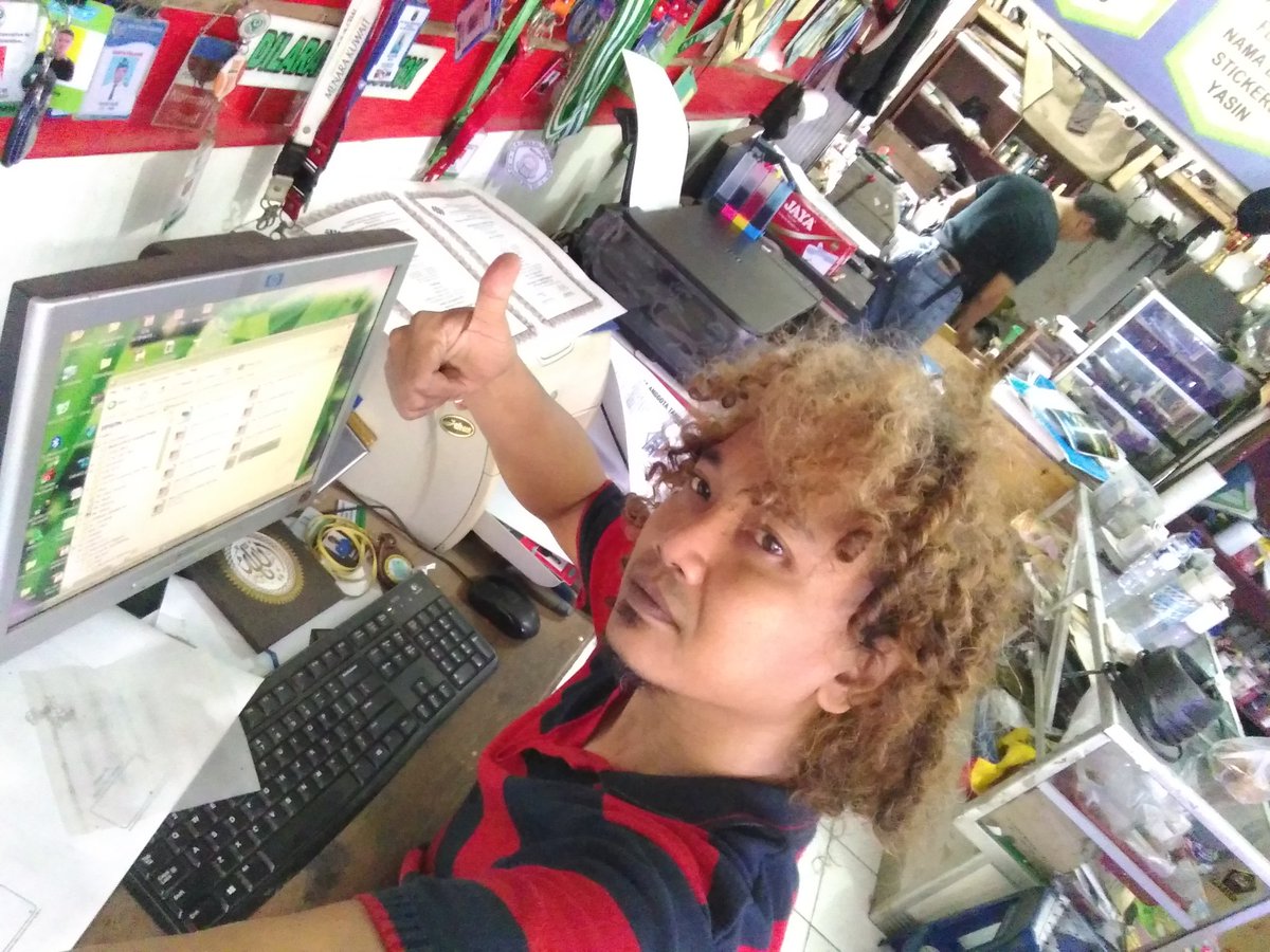 BNoiky's tweet photo. #WorkingDay #Advertise #GraphicDesign #printing #Sablon #Reklame #DesainGrafis #Grafika #Percetakan #ArtWork #GraphicalProject https://t.co/YydMneLGuF