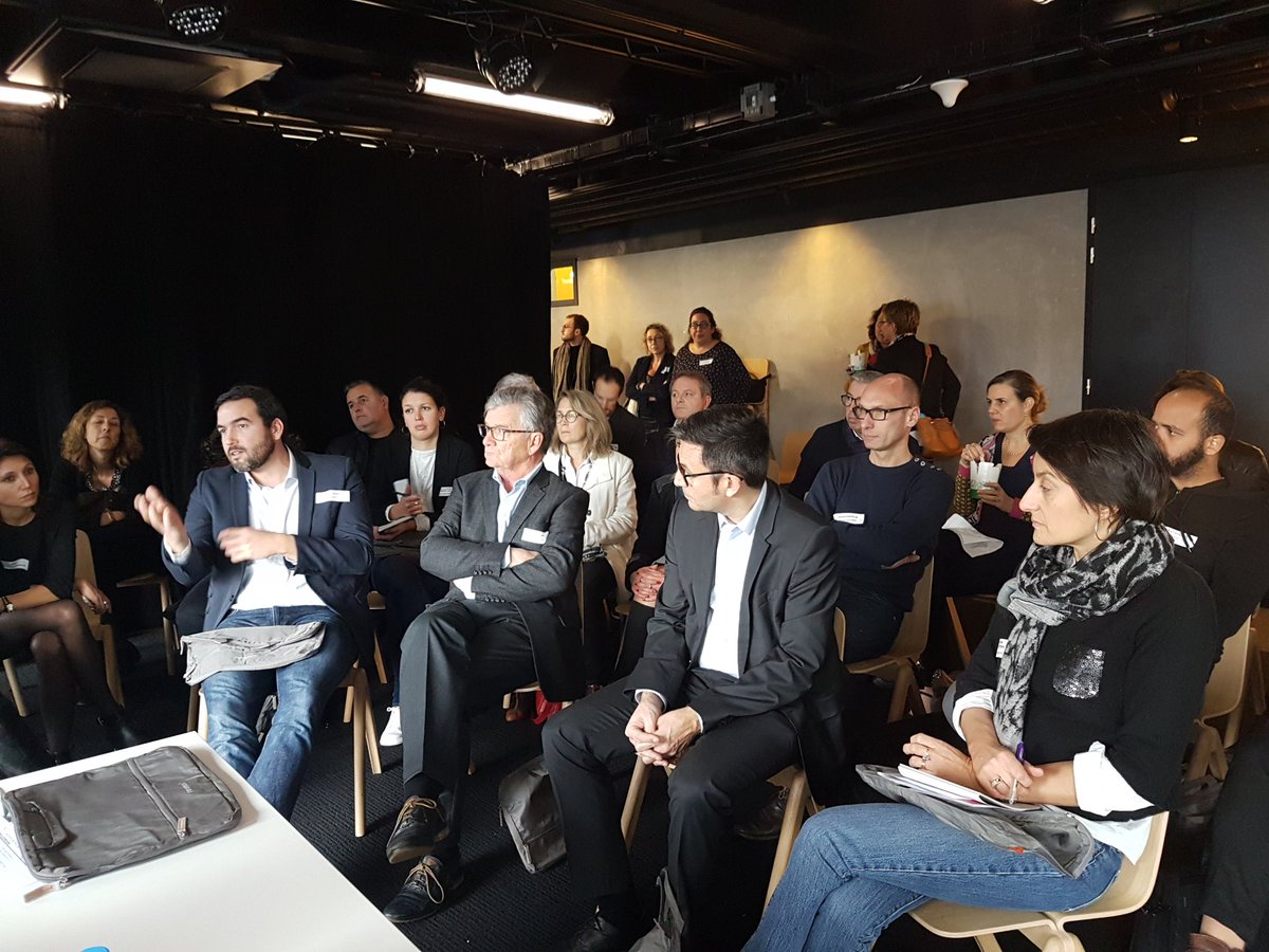 Place maintenant aux ateliers échanges et témoignages entre la centaine d'entreprises présentes, soit déjà mobilisées ou qui viennent découvrir le Plan Emploi Quartiers, et les professionnels de l'emploi et de l'insertion.