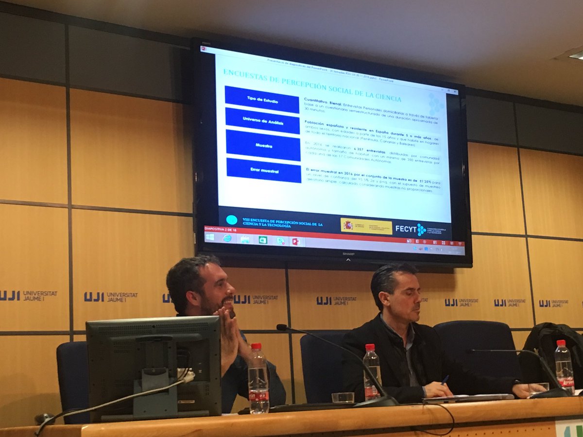 OscarGlez_iGR's tweet photo. @RosanaSanahuja @franferbel @FundacionETNOR @EticaDemocracia @UJI_noticias @emitiendo Gonzalo Remiro (FECYT) presenta la encuesta sobre la percepción social de la ciencia #RSUJI #RSU @UJI_noticias https://t.co/Qjq7UkBUQW
