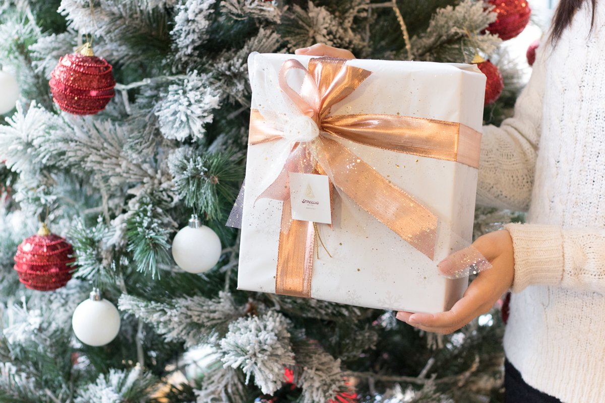 streglio1924's tweet photo. The #magic of #Christmas has also arrived in #streglio! Check out the packages we have prepared to surprise who you love most https://t.co/AtLc2TWMpU