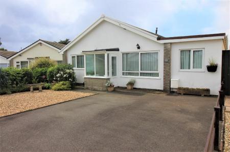FOR SALE: 3 Bedroom Detached Bungalow in Davies Avenue, #Paignton | £299,950

Viewings are highly recommended. Please call us now on 01803 663561 to arrange a viewing!

More details at qoo.ly/jma2w