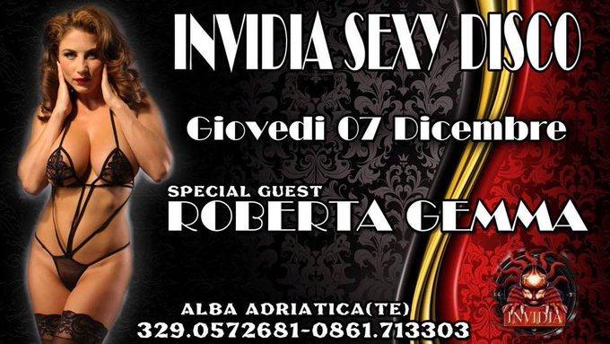 Felice ritorno ad Alba Adriatica #liveshow @RobertaGemma #albaadriatica #invidiasexydisco https://t.<a href="/tag/liveshow"class="tags">#liveshow</a><a class="tags" href="/tag/robertagemma">@robertagemma</a><a href="/tag/invidiasexydisco"class="tags"><span>#invidiasexydisco</span></a><a href="/tag/albaadriatica"class="tags"><span>#albaadriatica</span></a>