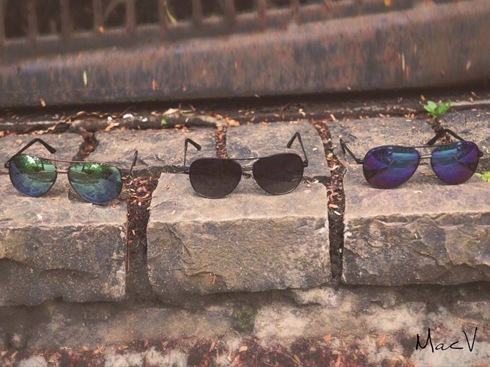 Growels101's tweet photo. Shop for latest trendy kids sunglasses from your nearest MacV outlet!
#macveyewear #stylingwithsmile #styleforkids #kidssunglasses #newcollection https://t.co/TT47QmGsRN