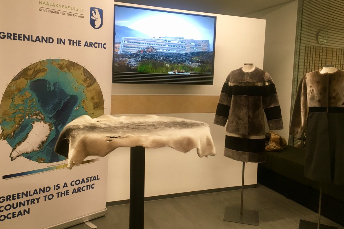 DKinEU's tweet photo. 🇬🇱 Minister for Fisheries and Hunting & @DKamb_EU supporting great cause: QR code for legal #sealskin products under the #InuitException. Aim to improve income and self-sustainability for #Inuit communities ❄️❄️❄️ #arctic #eudk #EUarctic @Great_Greenland https://t.co/LAybMkkQab