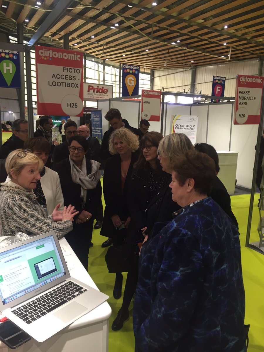 PictoAccess's tweet photo. Joli moment de partage et d'échange avec nos élus @MarielleRengot - adjointe @MairiedeLille en charge du #handicap - @mamontchamp - présidente CNSA , et Brigitte Thorin, déléguée ministérielle à l'accessibilité @PictoAccess https://t.co/KX7z8jLedV