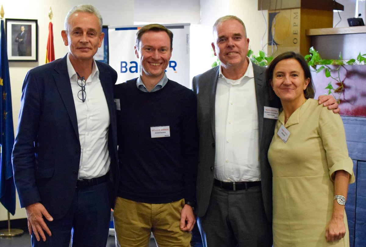 balder_IP's tweet photo. ¿Gana siempre Alemania? – BALDER da las gracias a nuestros ponentes Mª José de Concepción (OEPM), Volker Vanek (dormakaba), Dr. Ralph Schippan (Business Coaching) e Isabel Pato (BALDER) por sus presentaciones, y a la @OEPM_es por darnos la oportunidad de dar este evento #patenes https://t.co/JnA32QMeiT