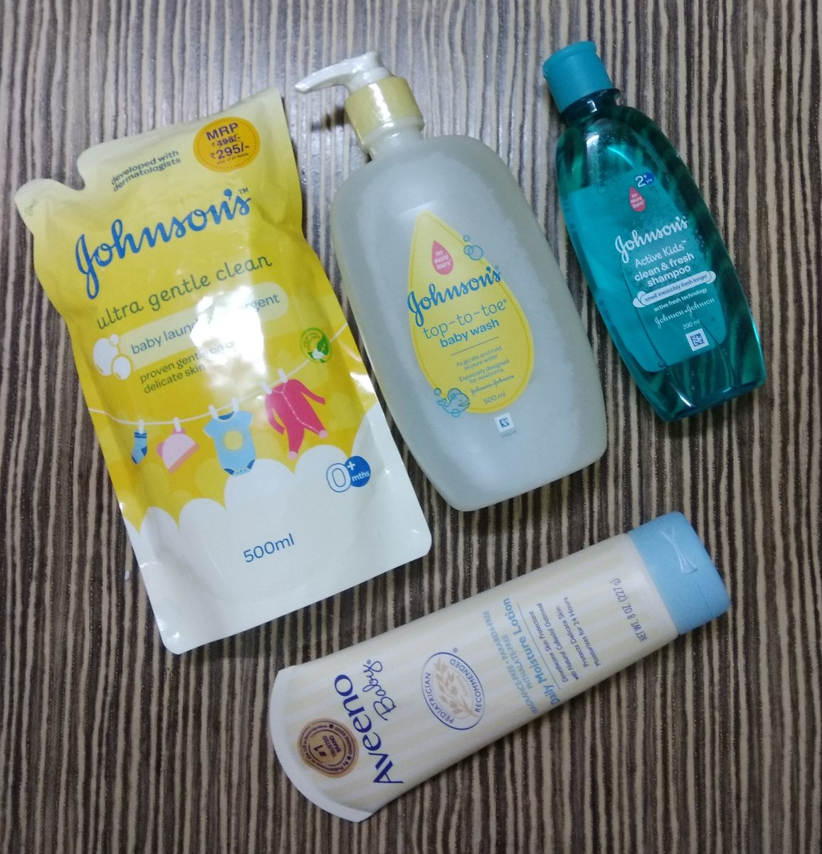 NamrataSadhvani's tweet photo. Thank you @mycity4kids for this absolutely lovely surprise and the goodies from @JohnsonsBabyInd 👶
Going on a holiday soon and these have arrived just in time for me to take them along!
#MakingMumsHappy
@ShavetJain @sammysahni @anupamajain813 @Anupama_Dalmia https://t.co/3qTqwJCyoZ