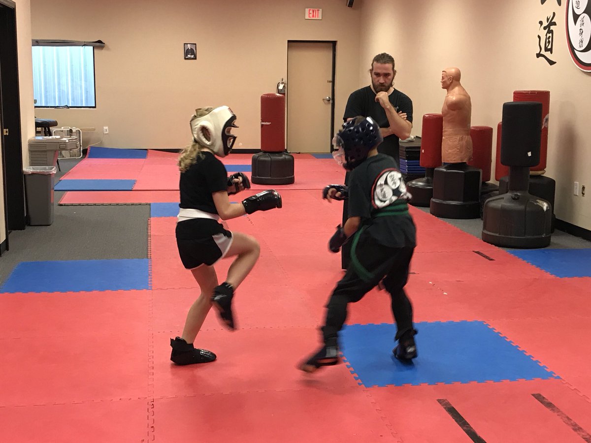 MidwayBudoDojo's tweet photo. #ThursdayMotivation 
#martialarts teach #confidence  &amp; #discipline 🥊
Class 5-7 pm

#karate #fitnesss #SelfDefense #GulfBreeze #Navarre https://t.co/IIv3CEaoOh