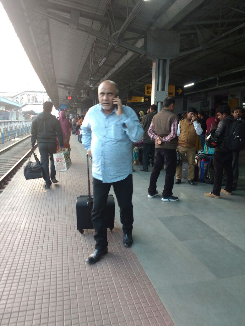 serailwaykol's tweet photo. Travel Light and make the Journey safe and comfortable https://t.co/ZVZJnXCxqY