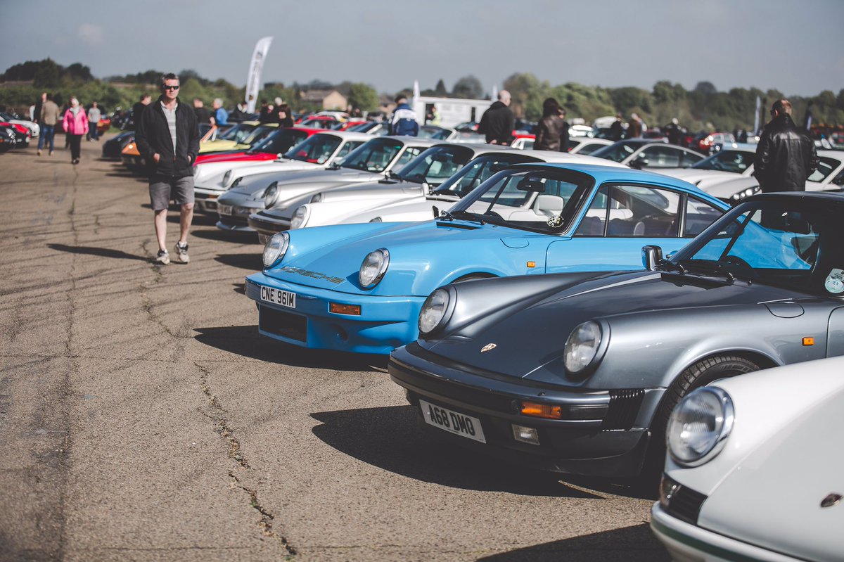 BicesterH's tweet photo. Calling all car club members! Has your club registered for discounted #SundayScramble tickets? Registration deadline 8/12/17 - https://t.co/J2HNuB4zZ0 https://t.co/ozup4k0eu8