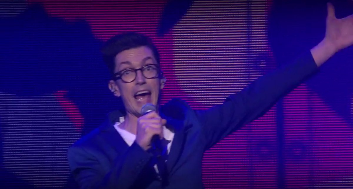 bho2590's tweet photo. Vandaag de 2de van 4 'Sportpladijs'-shows in het #Sportpaleis. Het is zalig om het publiek uit hun dak te zien gaan met de liedjes uit hun jeugd. #ketnet #studio100 https://t.co/uVJZhaj4wS