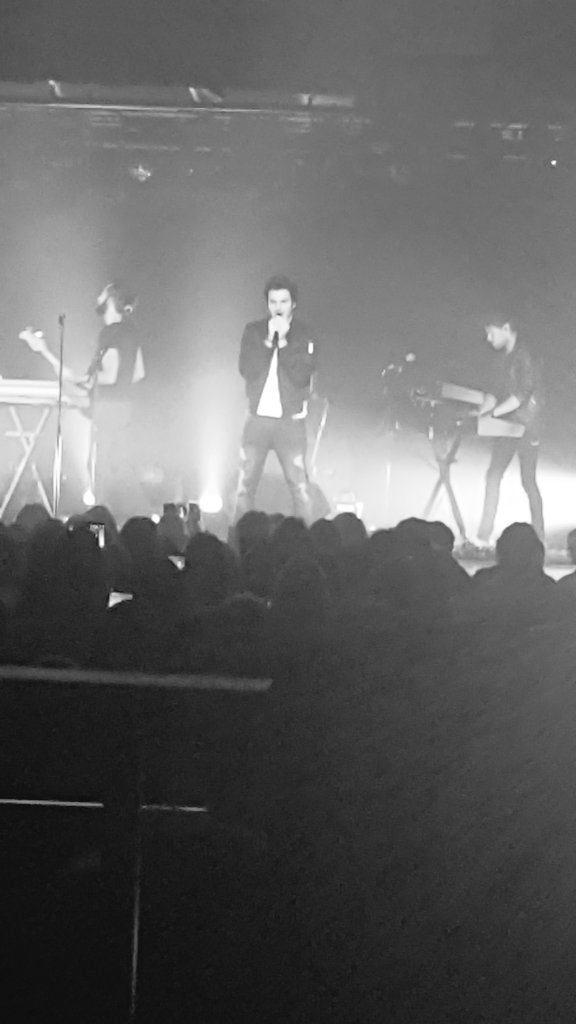NellyProtic's tweet photo. #AmirTour 
Une magnifique soirée hier à tinqueux, une ambiance de dingue merci à vous https://t.co/BNOg6GDyvx