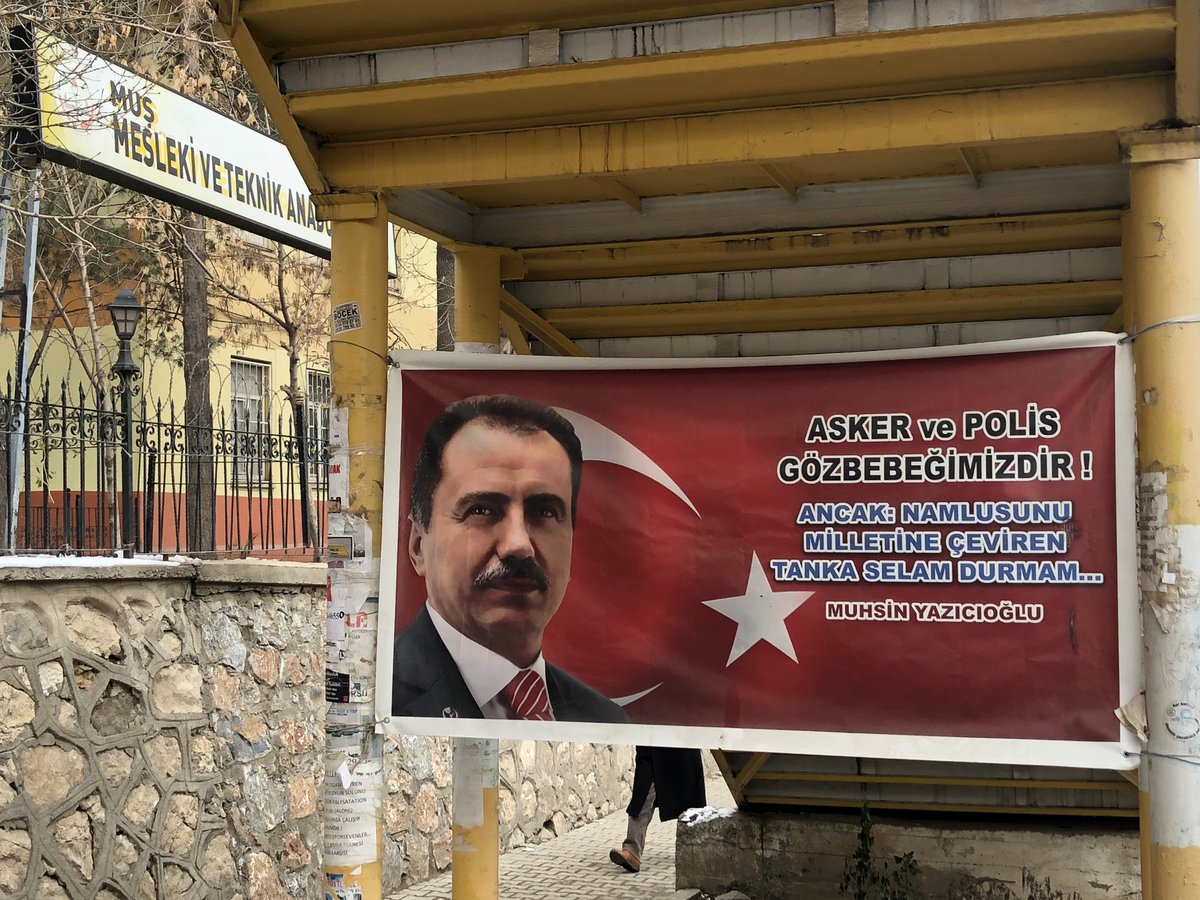 cakir_fatma75's tweet photo. Croire les #media2017 ou aller voir de ses propres yeux? #JaiFaitMonChoix

#Escapade
#MoreThan3400kmİn4days #Terrain 
#MUŞ #BİTLİS #VAN 
macerasından geriye biriktirdiğim güzel insanlar kaldı..

FR: @tcmusvaliligi , @bitlisbld &amp; @vanvaliligi : Nid d’intérêts #geopolitics https://t.co/ZpamRcUrMh