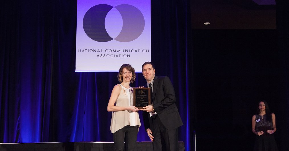 YorkUnews's tweet photo. #YorkU #Mitacs Post-doc Research Fellow Lora Appel receives 2017 Gerald R. Miller Outstanding Doctoral Dissertation Award at #NCA2017 @NatComm. #YUCelebrate #YUResearch https://t.co/NBErYy7rgr