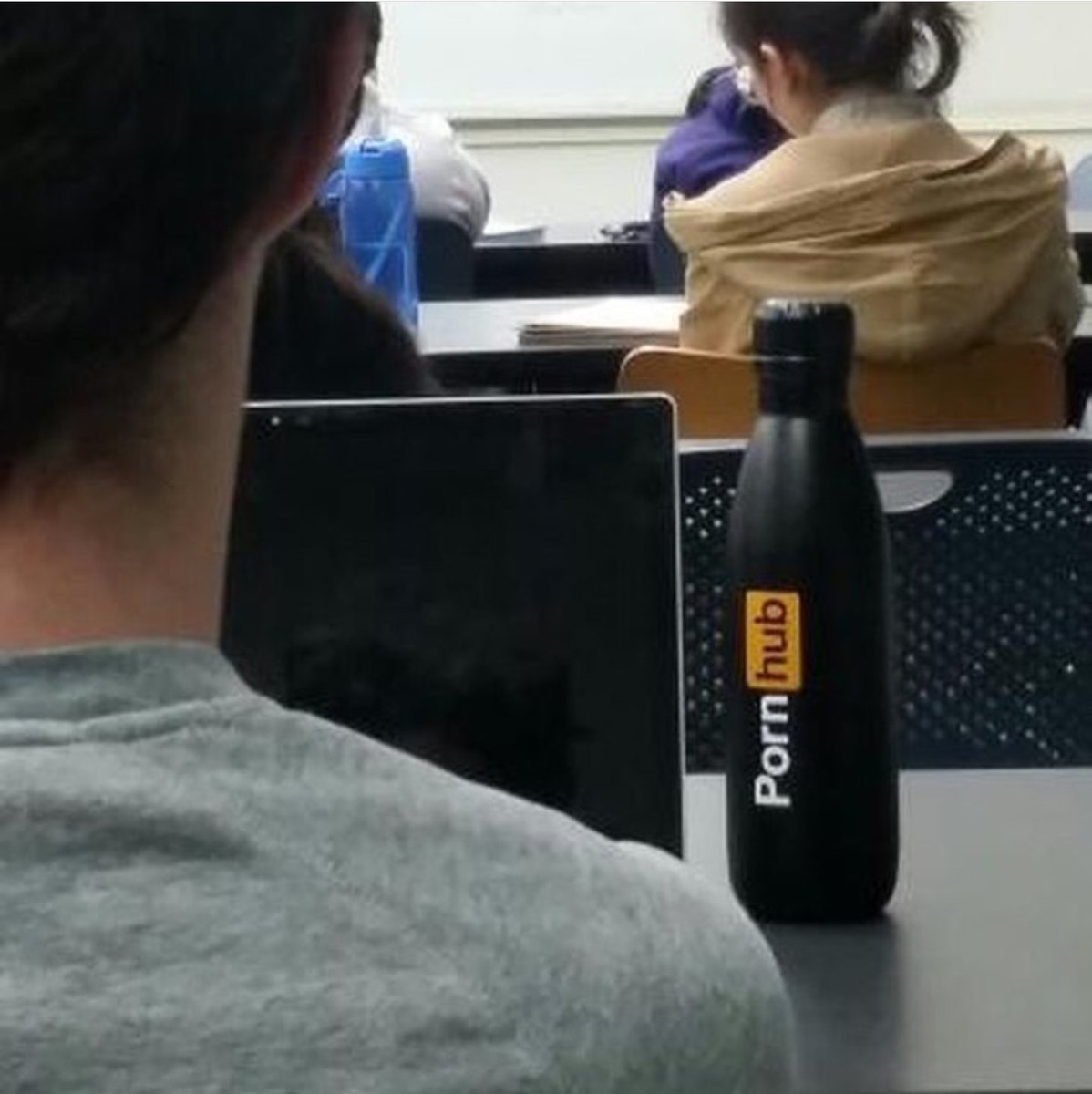 SurvivingState's tweet image. Always rep the team.