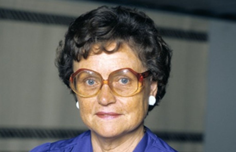 kvinnohistoria's tweet photo. 30 november 1928 föddes Karin Söder, centerpartistisk politiker, Sveriges första kvinnliga utrikesminister 1976-1978 och första kvinna vald till partiledare i ett svenskt riksdagsparti 1985. https://t.co/AOA41HXo79