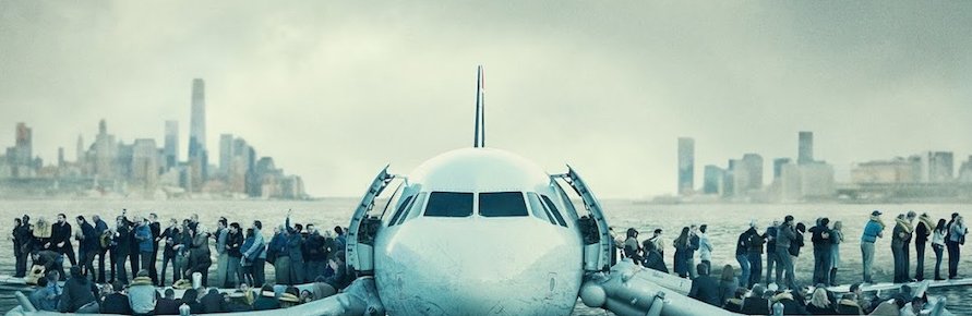 PeliculaDeHoy's tweet photo. #TuPelículadelDía es 'Sully' (2016) con @tomhanks. Homenaje al piloto que evitó la tragedia al hacer un aterrizaje de emergencia sobre el río Hudson. Sería y realista. Le falta algo de emoción. #cine https://t.co/Mq1pAYmNYT