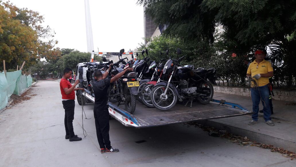 SoledadTransito's tweet photo. Amigo motociclista recuerde que hoy es día sin moto en Soledad. Evite contratiempos https://t.co/5g29kHTzm4
