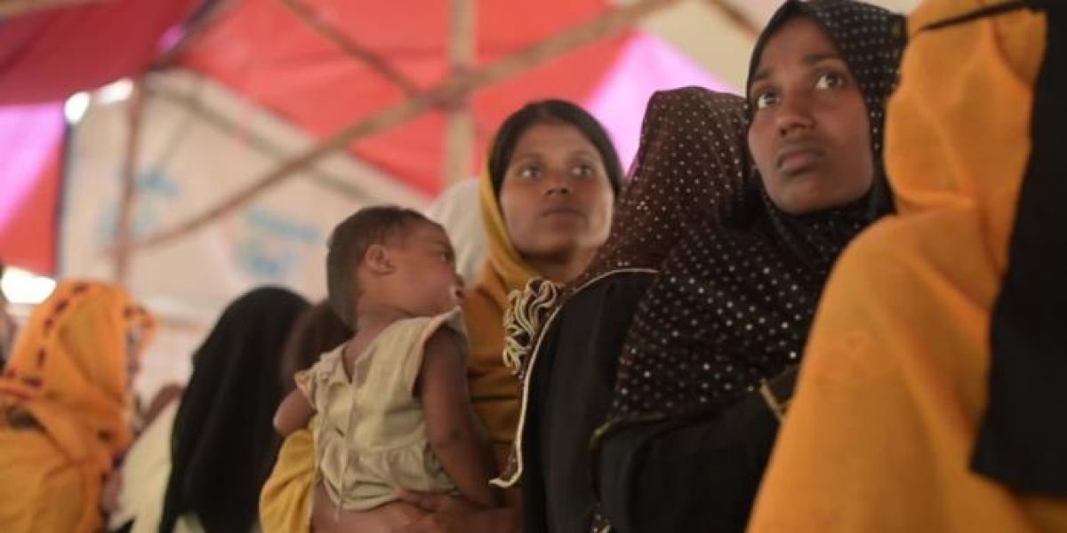 PaisVal_noti's tweet photo. Situació extrema per als més de 620.000 refugiats Rohingyas que han fugit de Myanmar cap a Bangladesh @MSF_Espana https://t.co/6WrVfuVnYz https://t.co/LOFQgf2a98