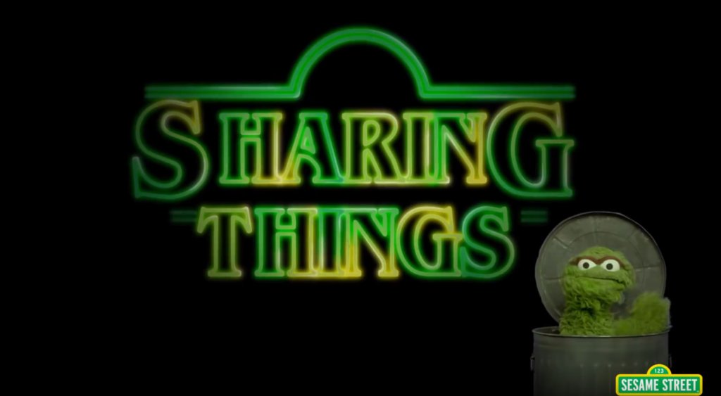 AngryEditorMex's tweet photo. Plaza Sésamo + Stranger Things = ORO MOLIDO . Chécalo y dinos cuál te gusto más. https://t.co/Ilxaecdxcn https://t.co/2Z7xOff70I