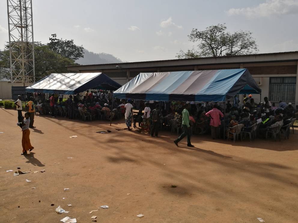 OsseMarina's tweet photo. Le processus d’enregistrement et d’identification des 10 000 premiers ménages bénéficiaires a démarré. #CIV #CIV225 #filetsociaux #enregistrement https://t.co/zigMv2QOV9