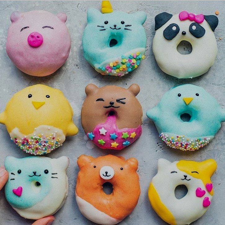 nikkihammel86's tweet photo. Which one is your favorite? 🐷🐼🐻🐥 Photo by #WHIHeart #vegan #donuts • https://t.co/1X2FtPnctJ
