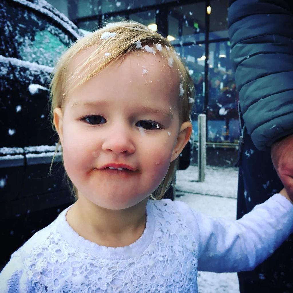 thisissammason's tweet photo. This little one has had her first taste of snow 😍❄️.
.
.
.
.
#toddlerlife #snow #christmas #holidaysarecoming #twitterThis little one has had her first taste of snow 😍❄️.
.
.
.
.
#toddlerlife #snow #christmas #holidaysarecoming #twitter https://t.co/A5FtsQqtlj