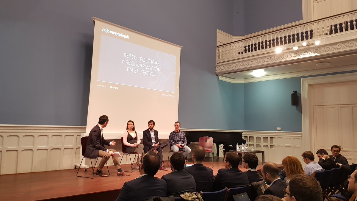 Intelygenz's tweet photo. Objetivos a largo plazo y transparencia, 2 líneas a seguir en la #RevoluciónEnergética para una sociedad más comprometida con el cambio #Energía #EnergyTechSpain #Regulación #Innovación https://t.co/ZoGokYKarH