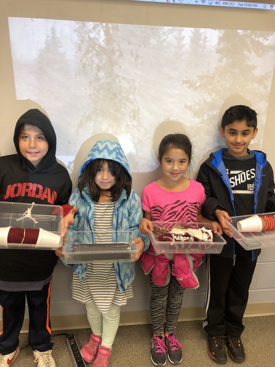 PHerediaEDU's tweet image. Our "animals" all bundled up &amp;amp; before they went into the long cold night. #grawild #gra17 #thewildrobot