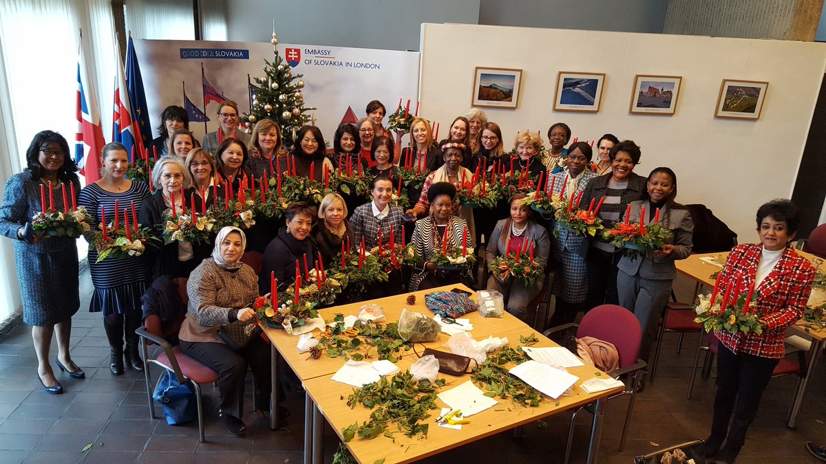 RehakLubomir's tweet photo. Warm thanks to #ChristianEmbassyLondon and participating diplomatic spouses for creating festive mood with Advent wreath making today at @SLOVAKIAinUK https://t.co/fhQGpd8Bro