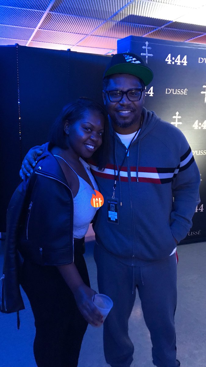 HernameisO's tweet image. #444TourVIP Jay-z was lit last night.  Hey, Emory.