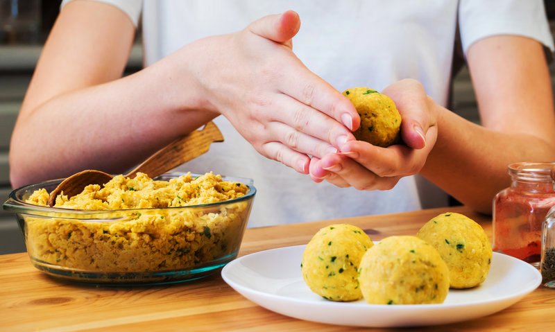 natureatFood's tweet photo. POLPETTINE DI COUS COUS E LENTICCHIE https://t.co/lIRVv10FYF …
#Foodie #ricette #ricettevegane #veganlife #cucinaitaliana #italia #foodblogger #natureat #ricettevegane #ricette #ricettedinatale #polpette https://t.co/DO3o2PX8gX