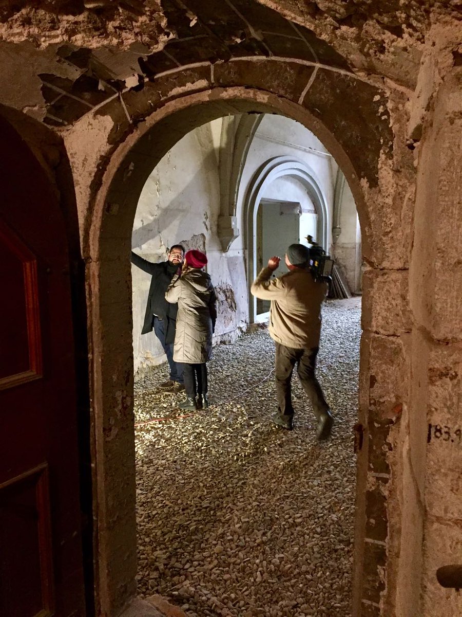 ZDFerfurt's tweet photo. ...wir entdecken junge Leute, die alte Mauern im Kloster #Anrode sanieren. #Expedition für #drehscheibe @ZDF https://t.co/s1HfVpKbPg