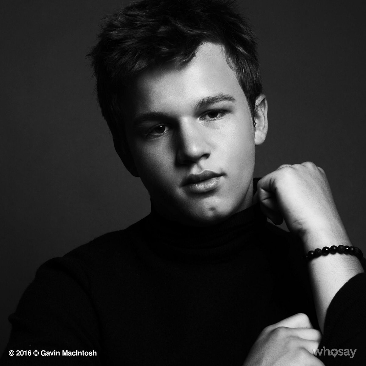 newrulesagain's tweet photo. @TheFostersTV @haydenbyerly #bringconnorback  #renewthefosters #gavinmacintosh @FreeformTV @BradleyBredeweg @JoannaJohnson31 @ThePeterPaige https://t.co/lPVflzcYLz