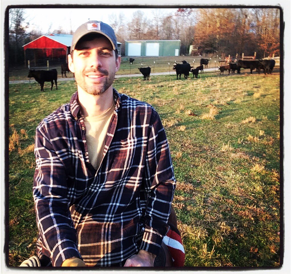 NiswanderFarms's tweet photo. Every morning feeding cows and riding horses, sometimes a selfie stick involved to. #AGvocate #agdaily #niswanderfarms #tnyfr #palclass9 https://t.co/SRDkK1XVCv