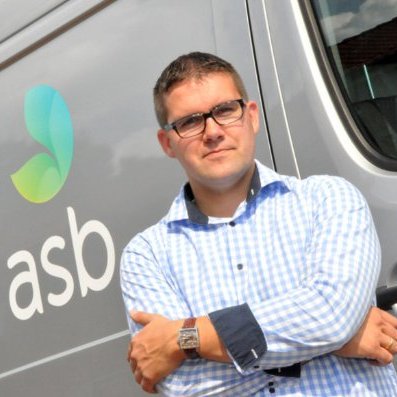 Klant aan het woord...

Eind 2016 kwam ik in gesprek met CMC Assurantie &amp; Advies. bit.ly/2i65FEk