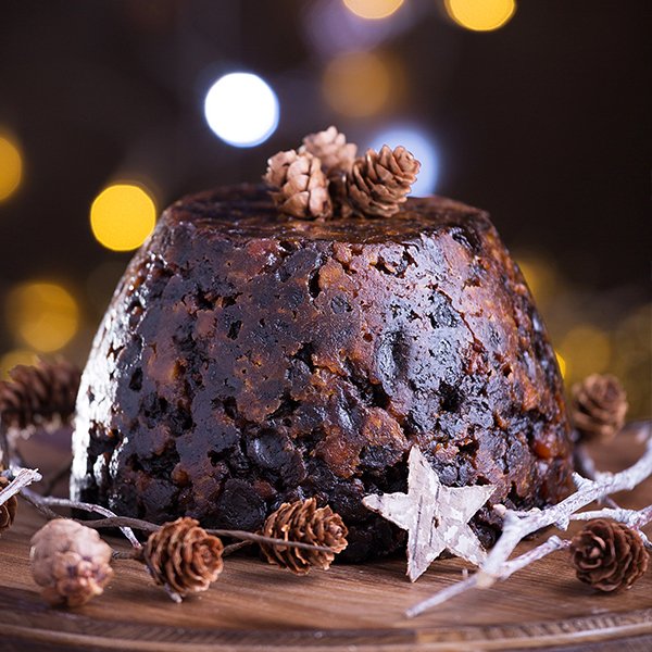 WarrensBakery's tweet photo. Made Cornish stout, our Luxury Traditional Christmas Pudding is crafted using the finest juicy fruit, rich butter, warm spices and brandy which are then matured, creating a mouth-watering taste and texture. Just one day until our very first Warrens Bakery Advent! #WBAdvent https://t.co/YhbUve41yy