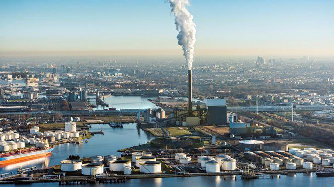 Heren_2's tweet photo. De @volkskrant publiceert artikel over "Haven-Stad" | In het Westelijk #Havengebied van #Amsterdam zal de komende decennia een ongekend grote #stadswijk gebouwd worden, met 40 tot 70 duizend woningen. Bekijk het artikel hier: https://t.co/ECSVOcckep https://t.co/e9Hq99VXTx