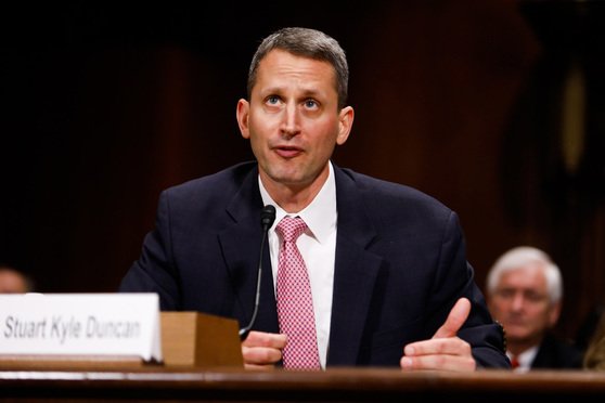 TexasLawyer's tweet photo. Members of the Senate Judiciary Committee squabbled over the history of blue slip use &amp; obstruction of judicial nominees in their hearing Wed https://t.co/v6MVMO0C0H #8thCircuit #5thCircuit #Texas https://t.co/fKnEa0pGDQ