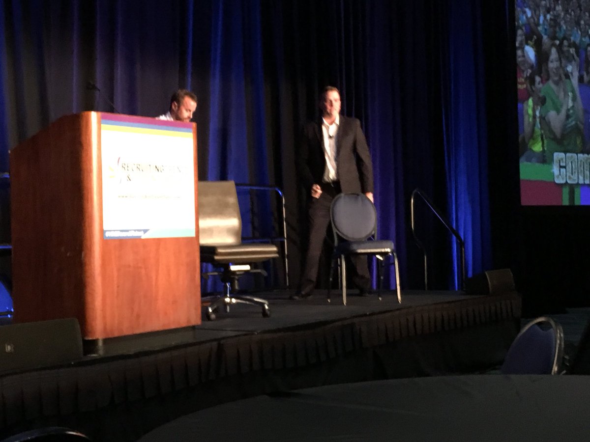 RAEricksonPhD's tweet photo. .@adamgodson from @Cielo explaining #computationaltrust with a volunteer in 5 min! #HRERecruitTalent https://t.co/n7qbx1q7Dy