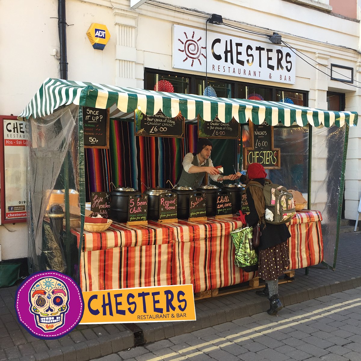 ChestersWorc's tweet photo. #WorcesterVictorianFayre is happening now! It's pretty chilly today, but our burritos will warm you right up! Come say hello, we're on New Street! π― π #ChristmasInWorcester #WorcesterBID #ChestersWorcester #ChristmasMarket #BestBurritosInTown #ChestersMexican #WorcesterMarkets https://t.co/FVkZzYtYOq